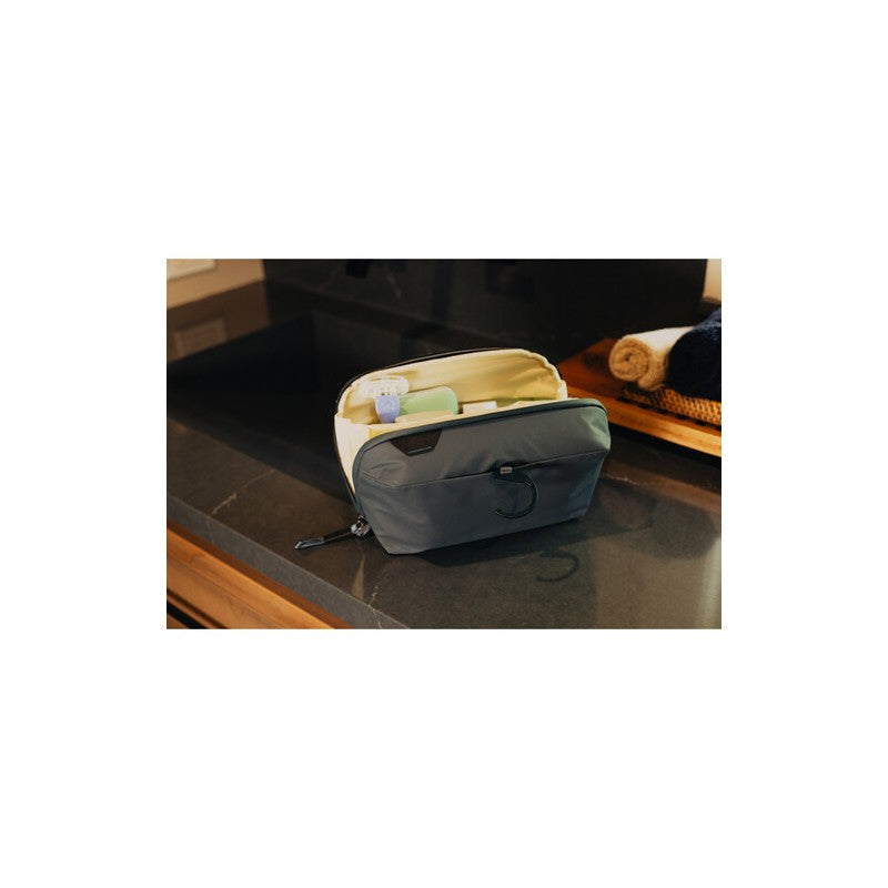 Peak Design Wash Pouch NEW COLORS (Kelp/Ocean/Eclipse)