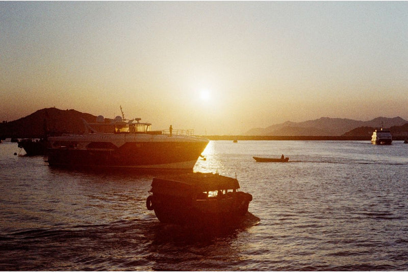 Lomography LomoChrome Color92 Sun-kissed film 135-36 / ISO 400