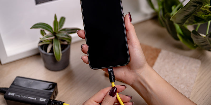 Newell Kabel USB-C - USB-C 100W, 2m sylicone (žuti)