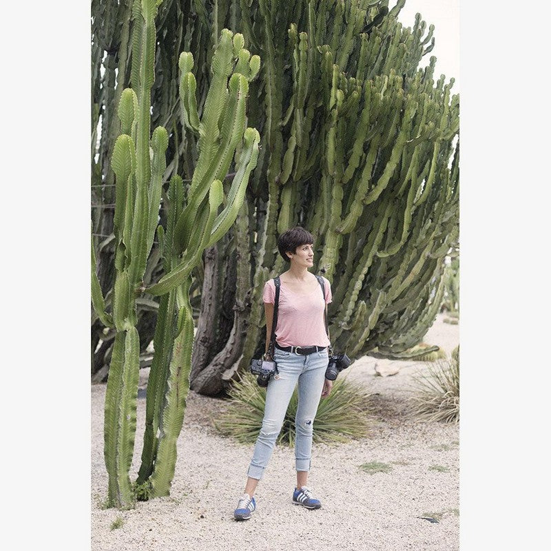 BRONKEY Berlin #701, CRNI DUPLI kožni remen za fotoaparat (Large)