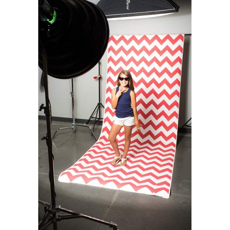 SAVAGE Red  White Chevron pozadina sa otiskom 134cm x 5,5m