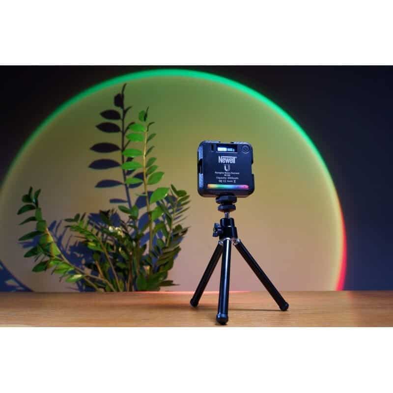 Newell LED light RGB-W Rangha Nano sunset