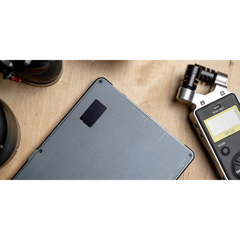 Newell LED panel RGB-W Rangha MAX 18,5W / on camera LED video light