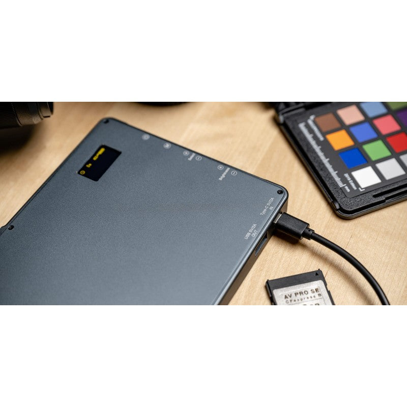 Newell LED panel RGB-W Rangha MAX 18,5W / on camera LED video light