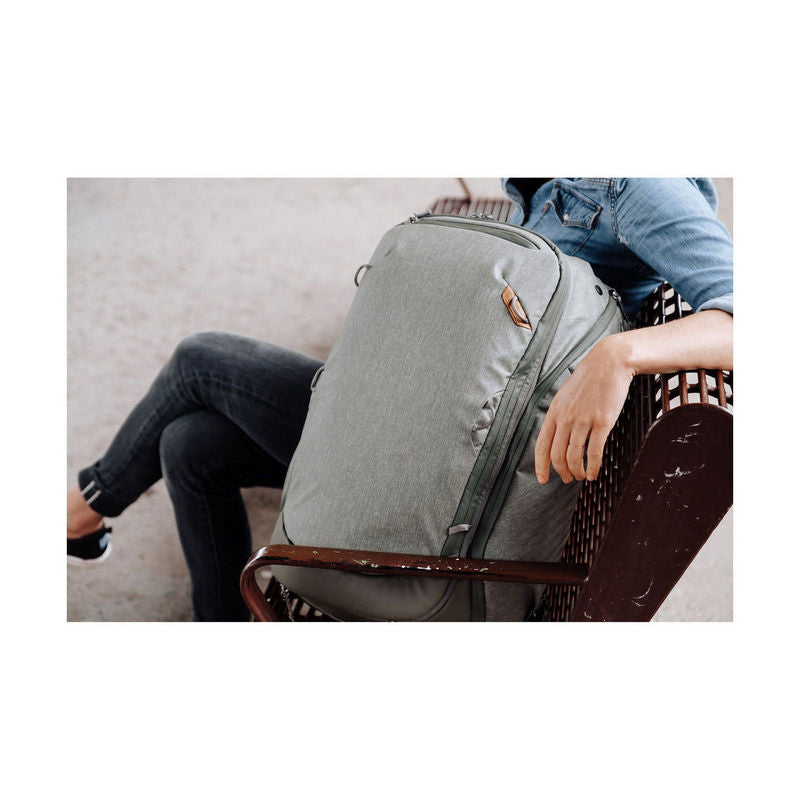 Peak Design Travel Backpack 45L Sage Green