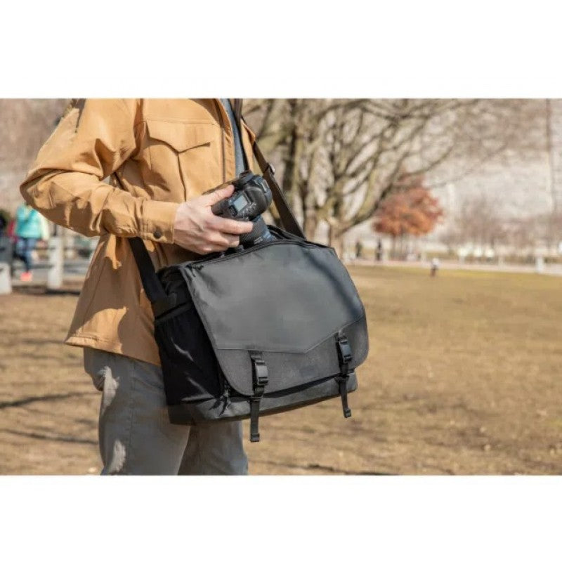 Tenba DNA 16 PRO DSLR Messenger Bag — Black, foto torba